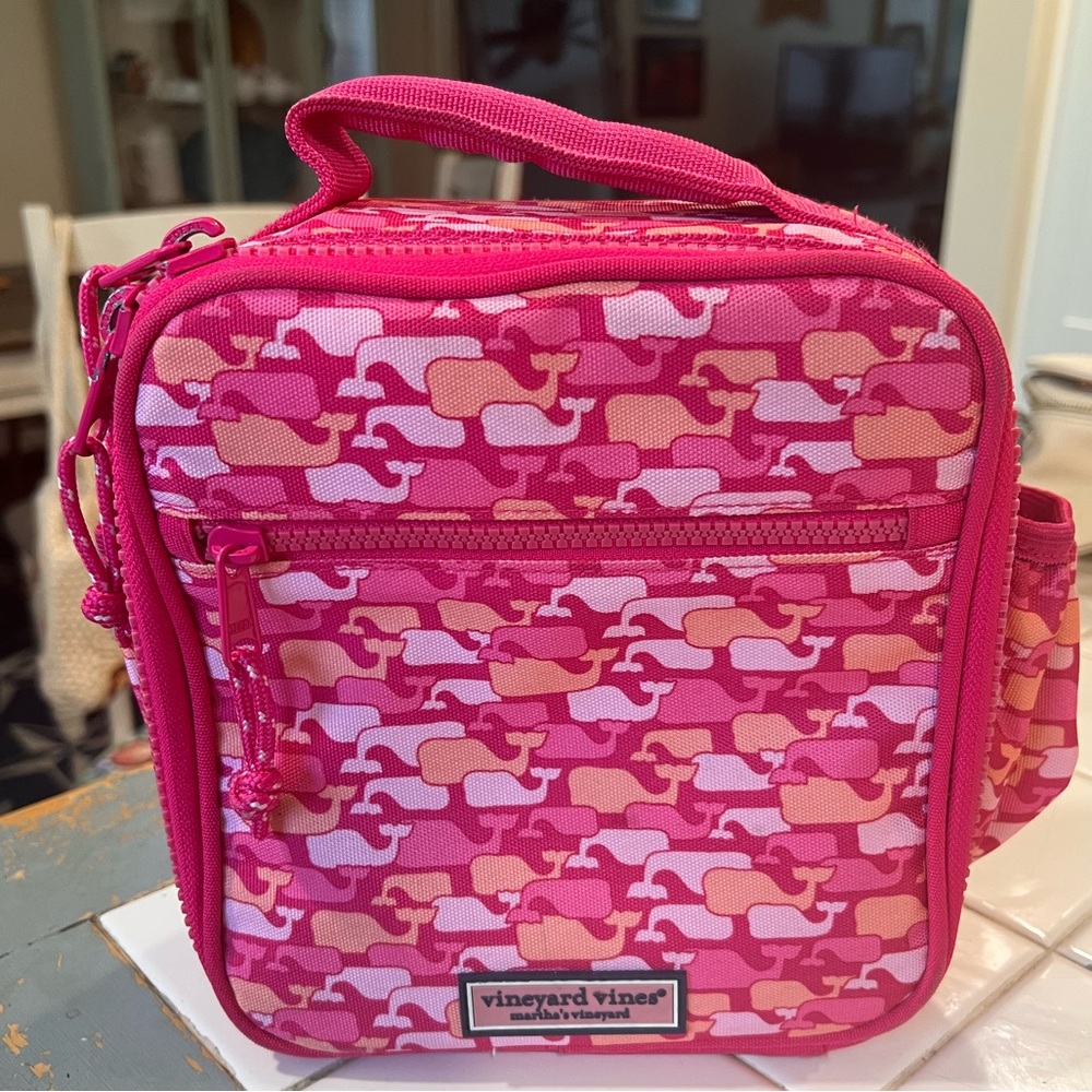 Vineyard Vines Lunch Box Pink Whales Multi Compartment Bag with Handle